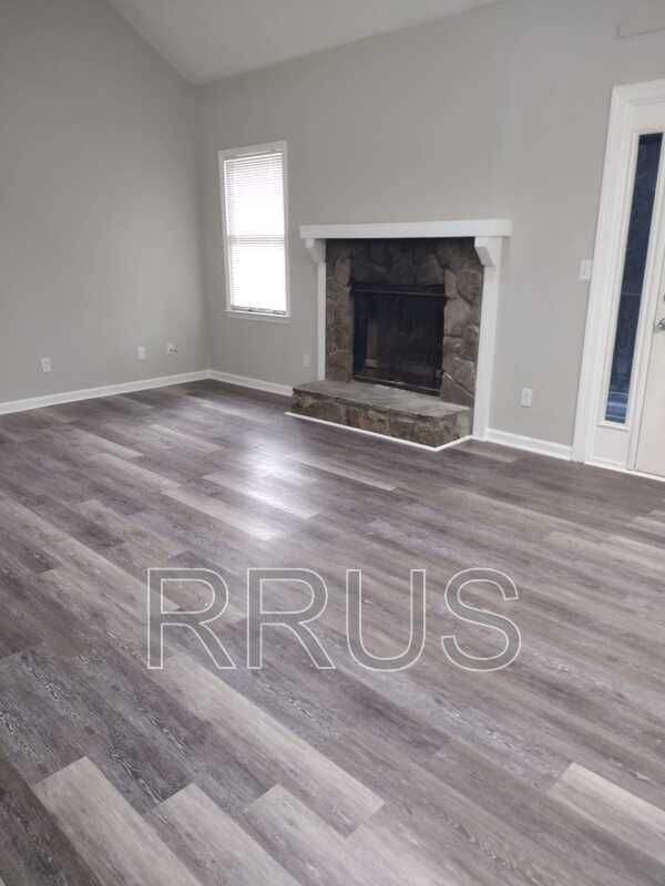 Photo - 275 Juliet Ln SW