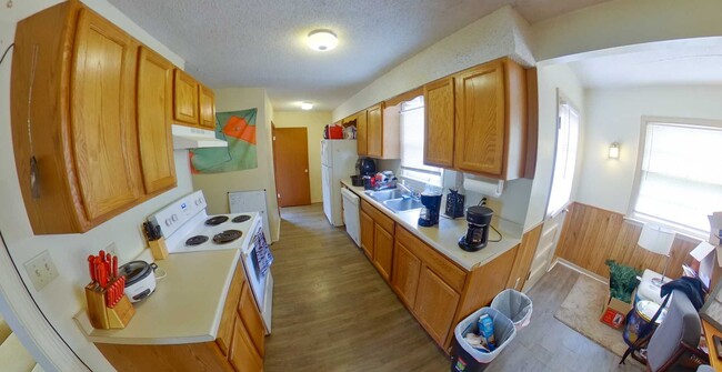 Close to KSU Campus + Washer & Dryer + Fen... - Close to KSU Campus + Washer & Dryer + Fen... House