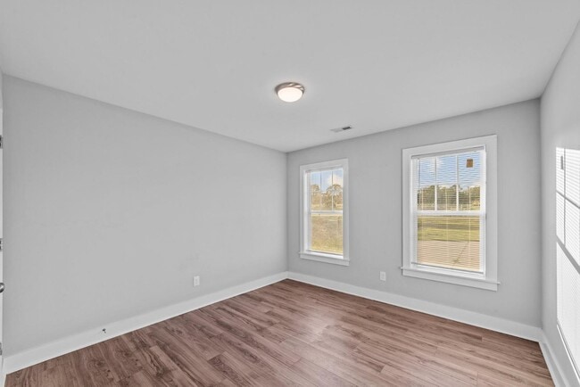 Photo - 410 Thad Little Rd