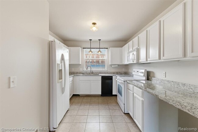 Photo - 1050 18th St