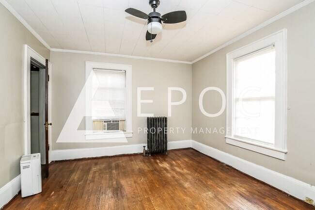 Photo - 400 S Josephine Boyd St