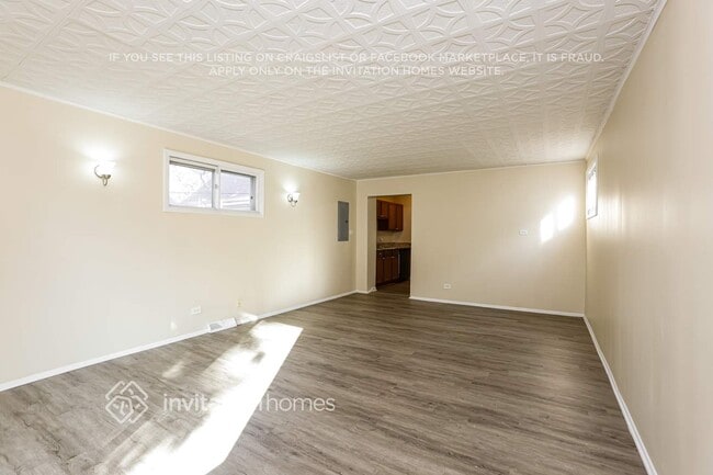 Photo - 8440 S Lockwood Ave