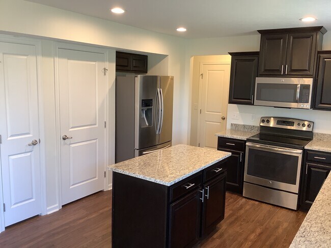 Photo - 5283 River Ridge Dr