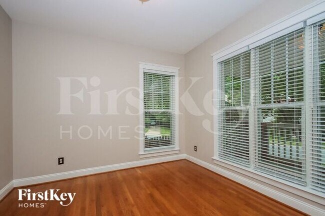 Photo - 16408 Kelly Park Cir House