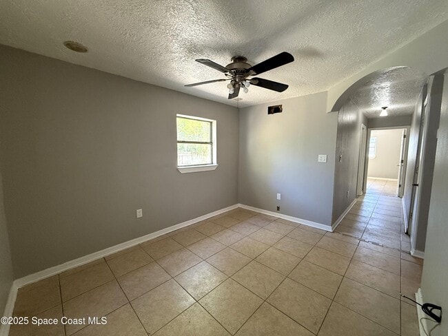 Photo - 415 S Robbins Ave Unidad B