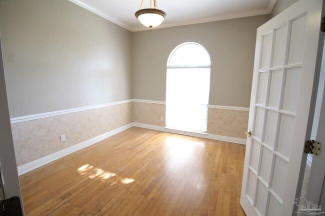 Photo - 5031 Challenger Way