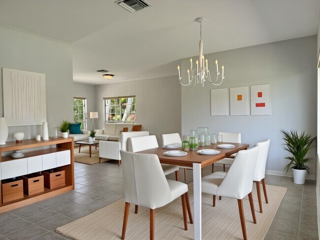 Photo - 206 Russlyn Dr