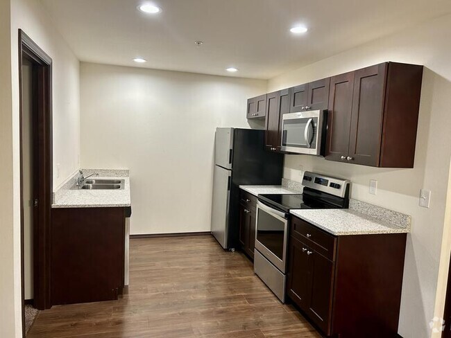 Building Photo - 2041 Andress Ln Unit #202 Rental
