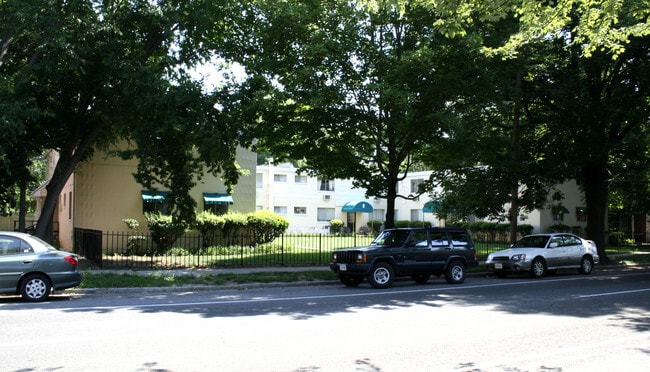 Photo - 3206-3212 Ellwood Ave