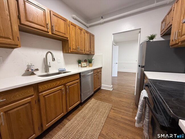 Photo - 187 Bank St Unit 302