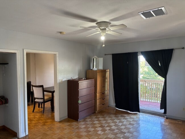 Cama principal - 1662 Drew St