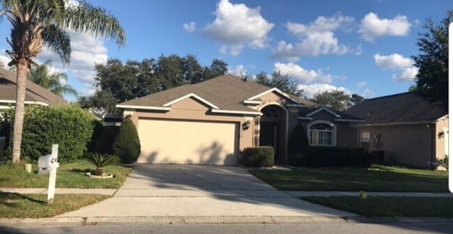 Building Photo - 4119 Forest Island Dr
