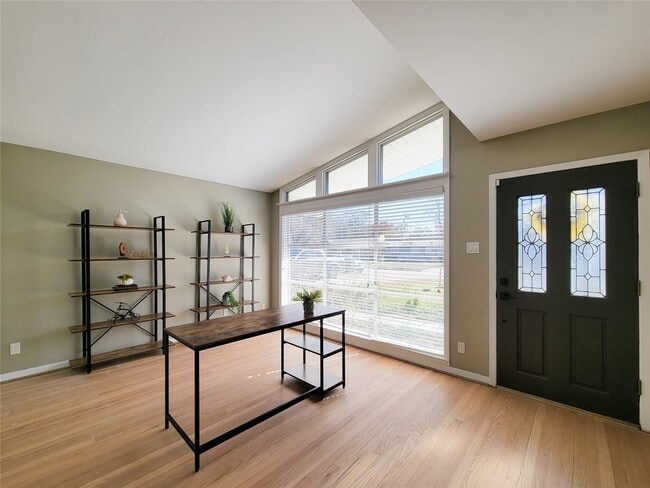 Photo - 2318 Ansbury Dr