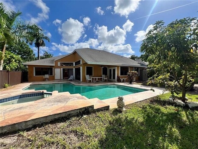 Photo - 4424 NW 52nd St