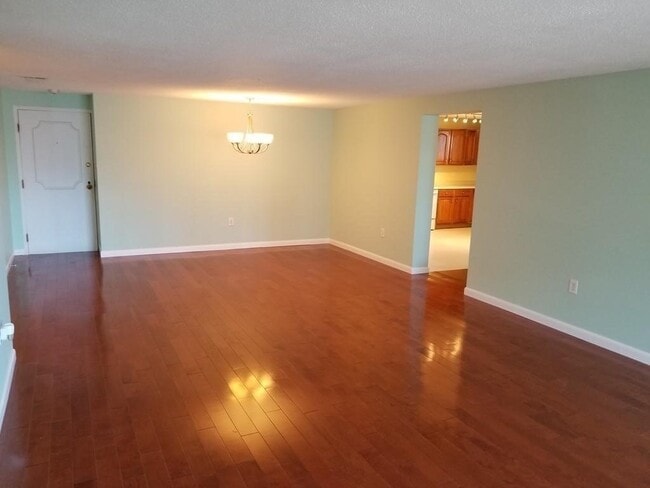 Photo - 12 9th St Unit 301
