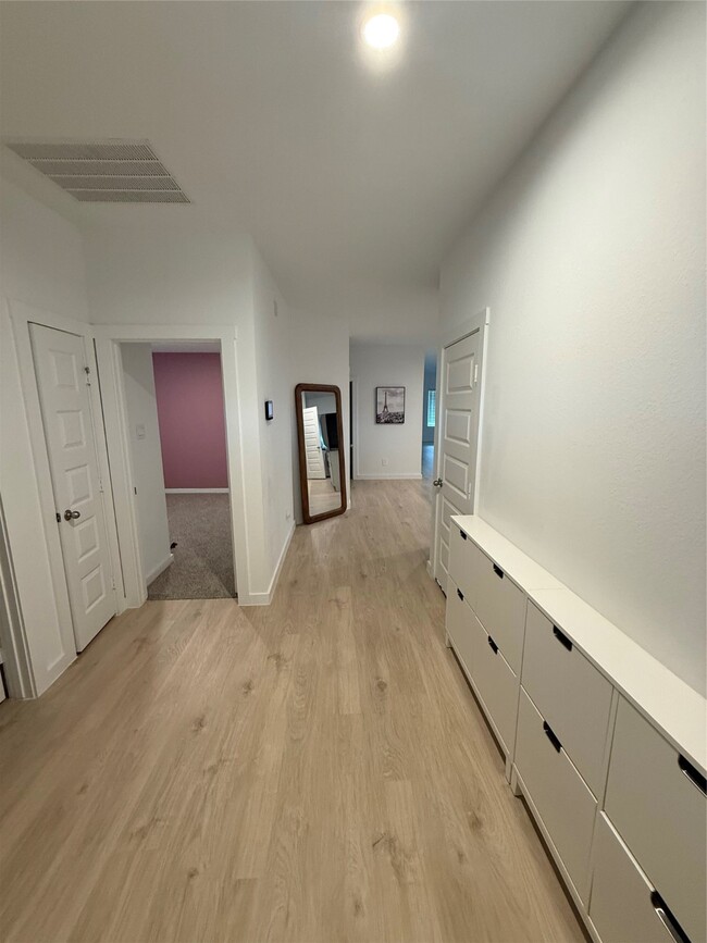 Photo - 1207 Via Del Corso Ln