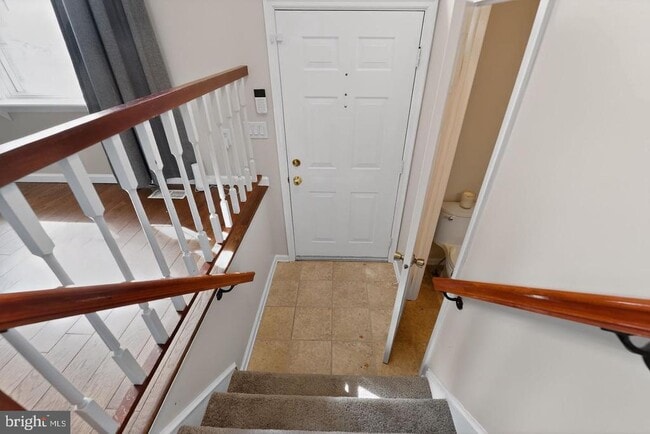 Photo - 708 Suffield Dr