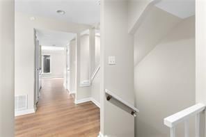 15 Ivy Square Northeast