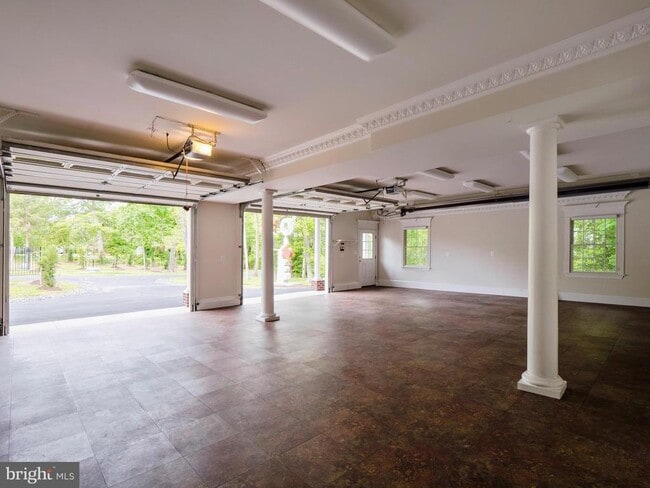 Photo - 26074 Sotterley Heights Rd