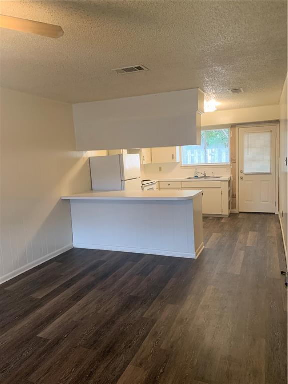 Photo - 908 Emile St Apartment Unit 10