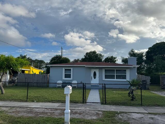 Photo - 620 Putter Pl