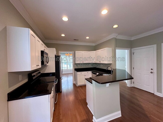Photo - 5009 Whitner Dr