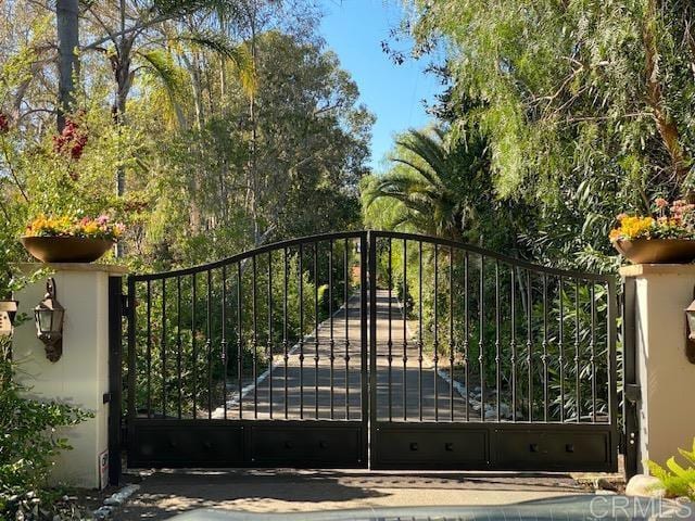 17140 El Mirador