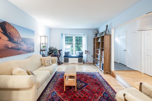 Photo - 9843 Campbell Dr