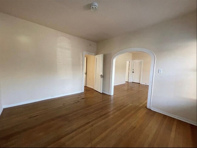 Photo - 1706 Hawthorne St