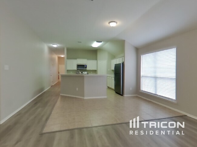 Photo - 6733 Bear Hollow Ct House