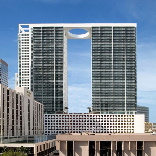 Photo - 500 Brickell Ave Unit 1808