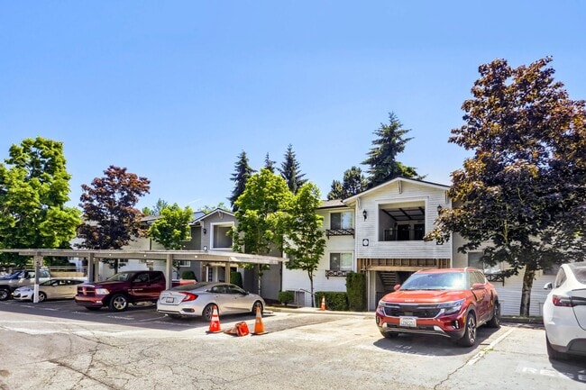 Building Photo - 2 Bed 2 Bath Condo @ Desirable Community w/ Pool, Hot Tub & Exercise Room! Unit F301