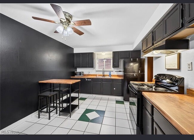 Photo - 1597 Lee Terrace Dr