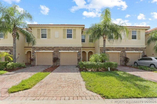 9491 SW Merlin Ct
