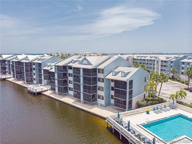 Building Photo - 40 NE Plantation Rd Unit 209