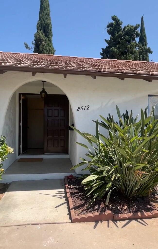 Building Photo - 8812 Annandale Way Rental