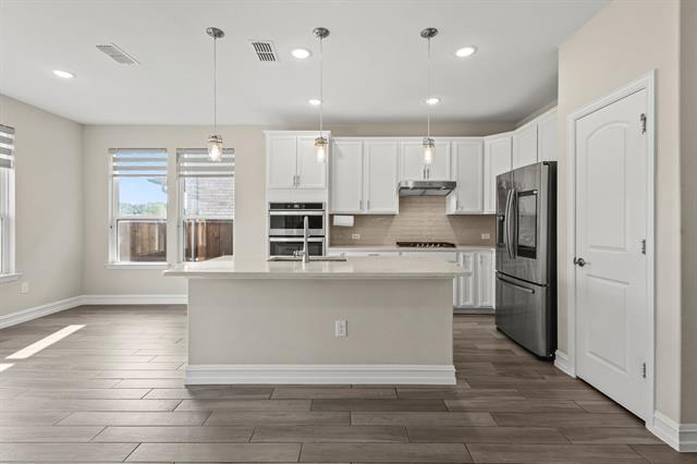 Photo - 9922 Michael Irvin St