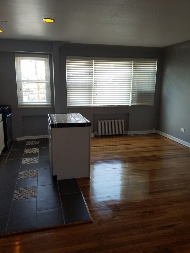 Photo - 505 Logan St Casa