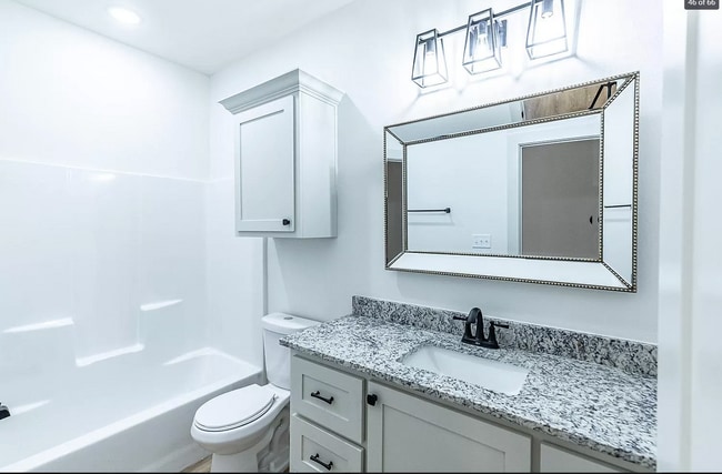 Photo - 2113 20th St