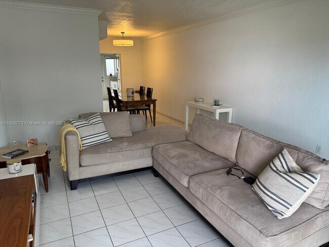 Photo - 7921 East Dr Unit 3