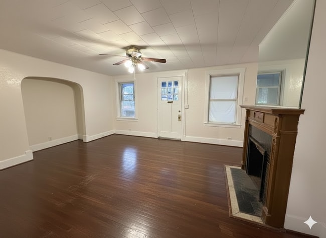 Photo - 1027 Farragut St Unit 1