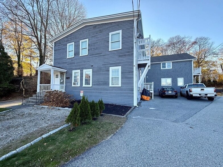 Photo - 176 Court St