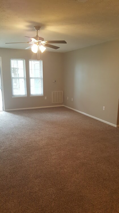 Photo - Valley Court Apartments