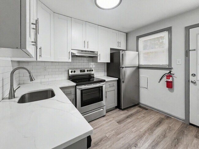 200 E. Maple Avenue