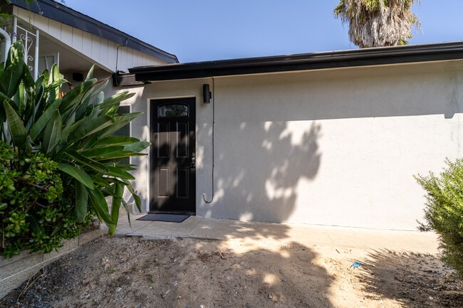 Photo - 5016 54th St