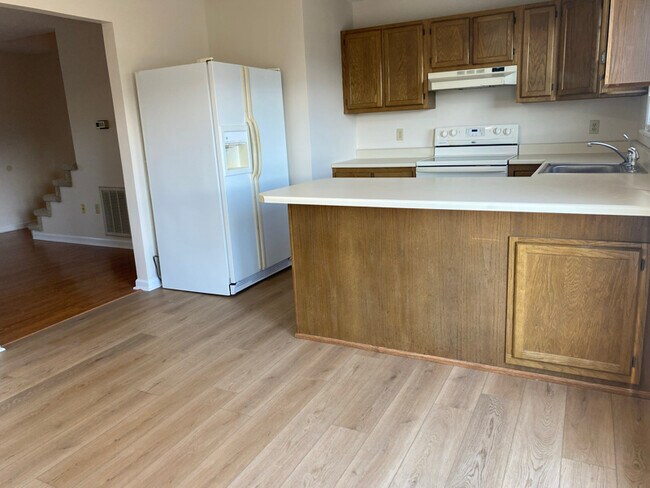 Photo - 506 Dover St