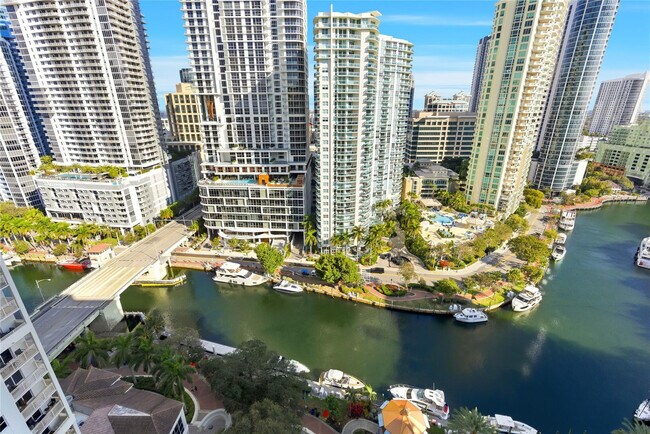 511 SE 5 Ave Unit 2122