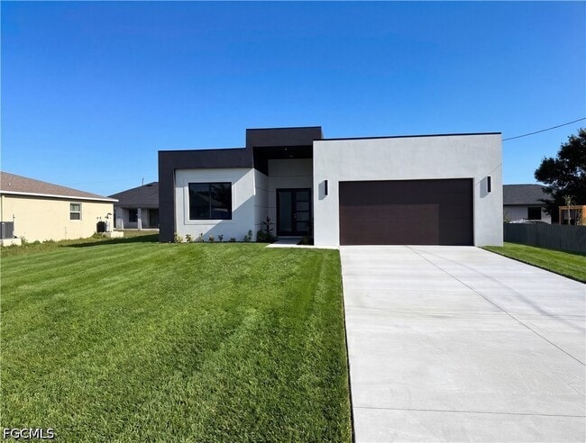 Photo - 477 Rayford St