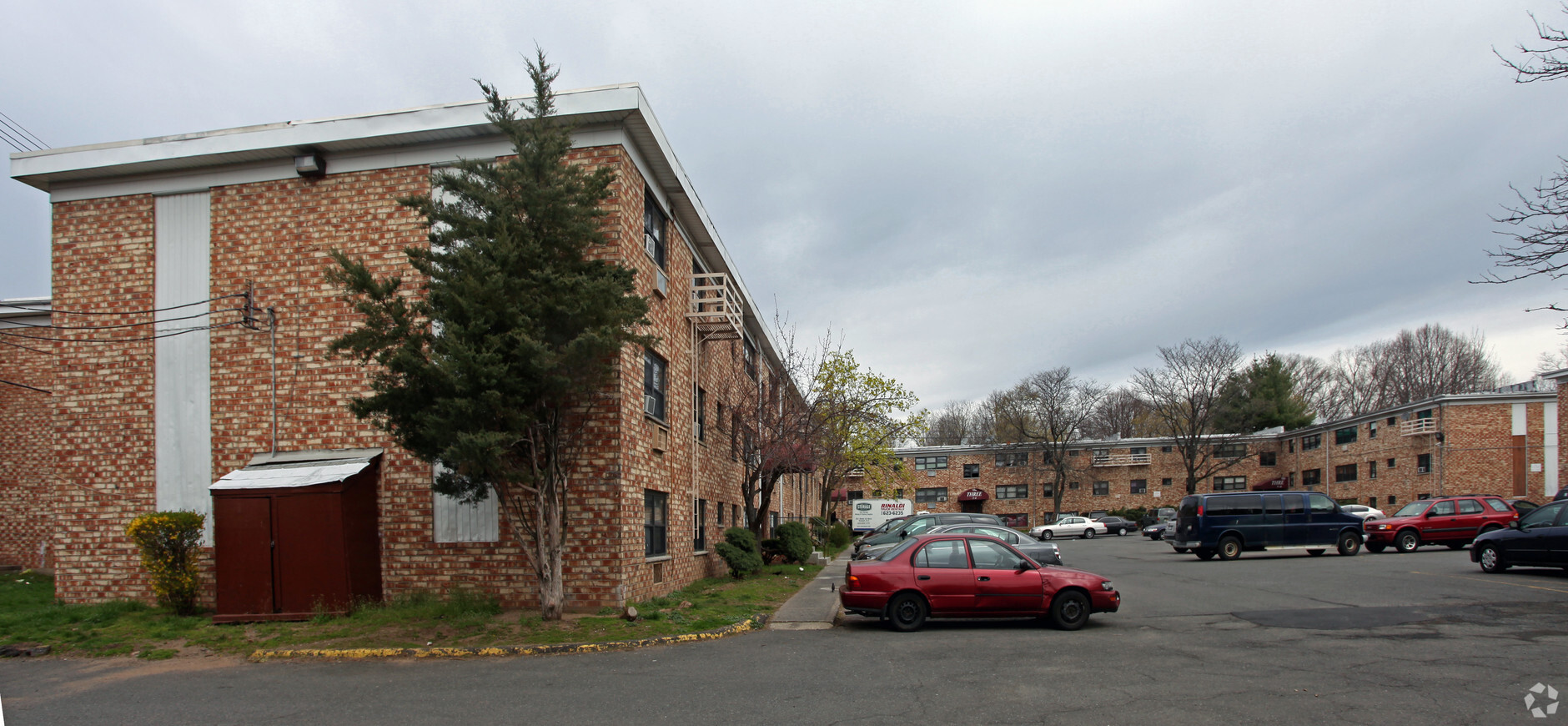 Meadow Lane Apartments - Meadow Lane Apartments