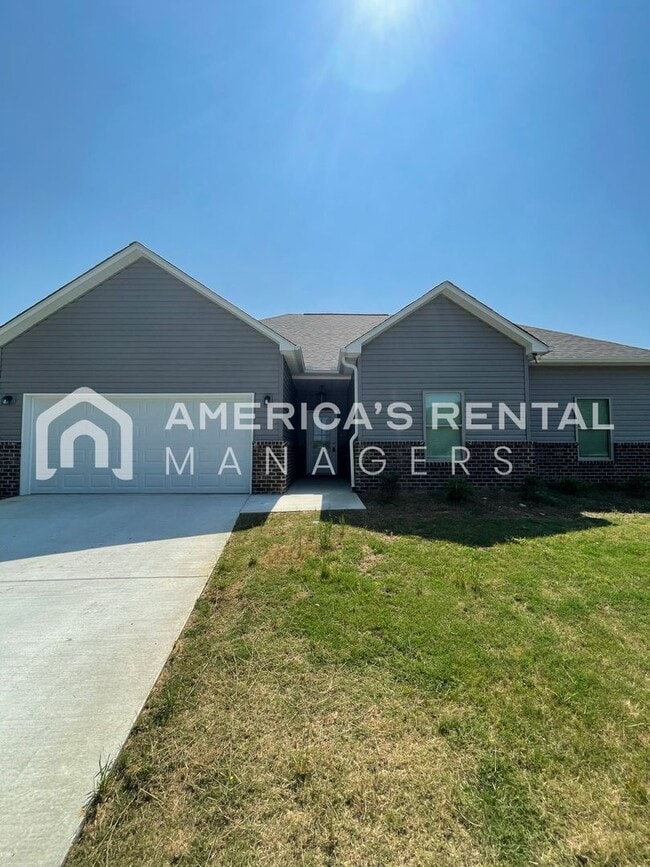 Photo - Deposit Pending. Home for Rent in Jasper, AL!!!  Available to View Now!